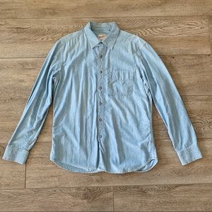Gap Jeans // Men’s Chambray Button Up